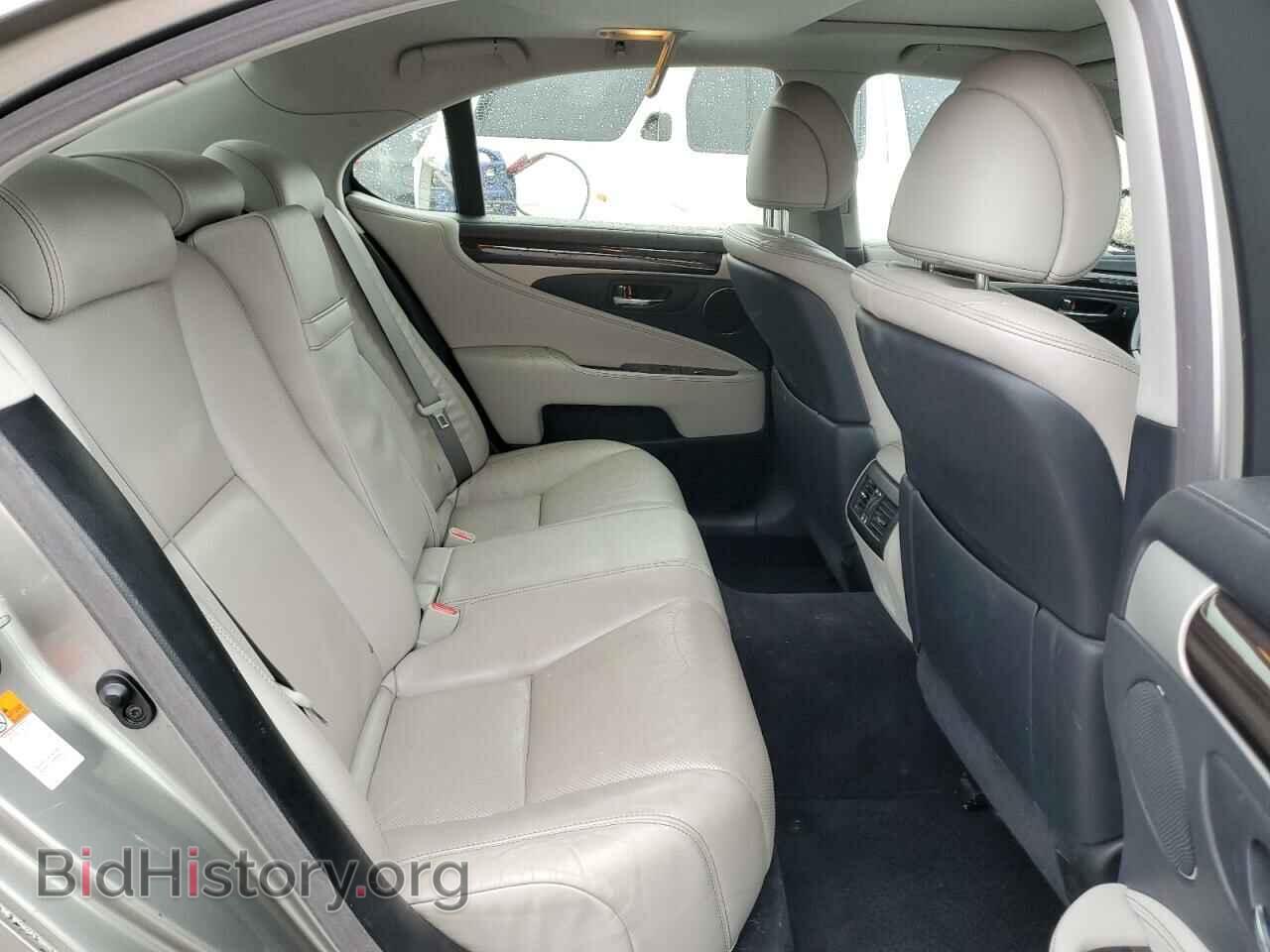 2016 LEXUS LS460 - VIN: JTHBL5EF9G5139646 - Photo 10
