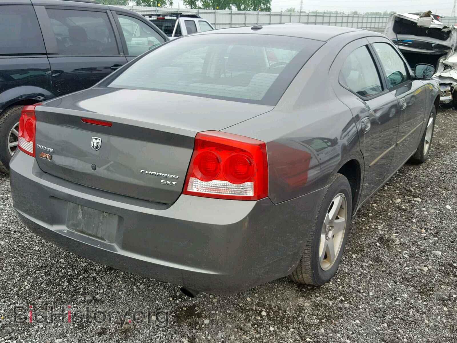 2010 DODGE CHARGER - VIN: 2B3CA3CV2AH250406 - Фото 4