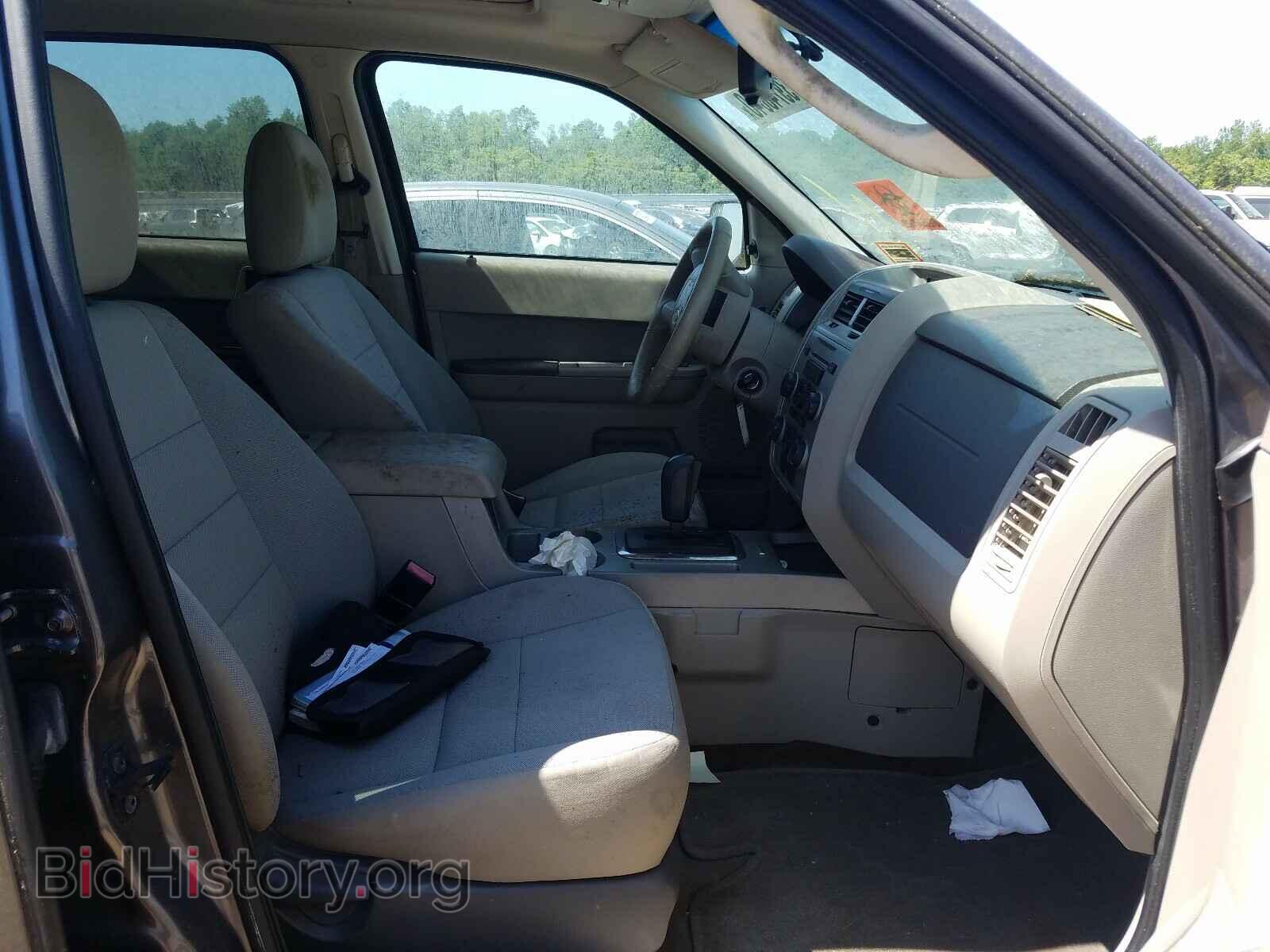 2011 FORD ESCAPE - VIN: 1FMCU9D77BKA24666 - Photo 5