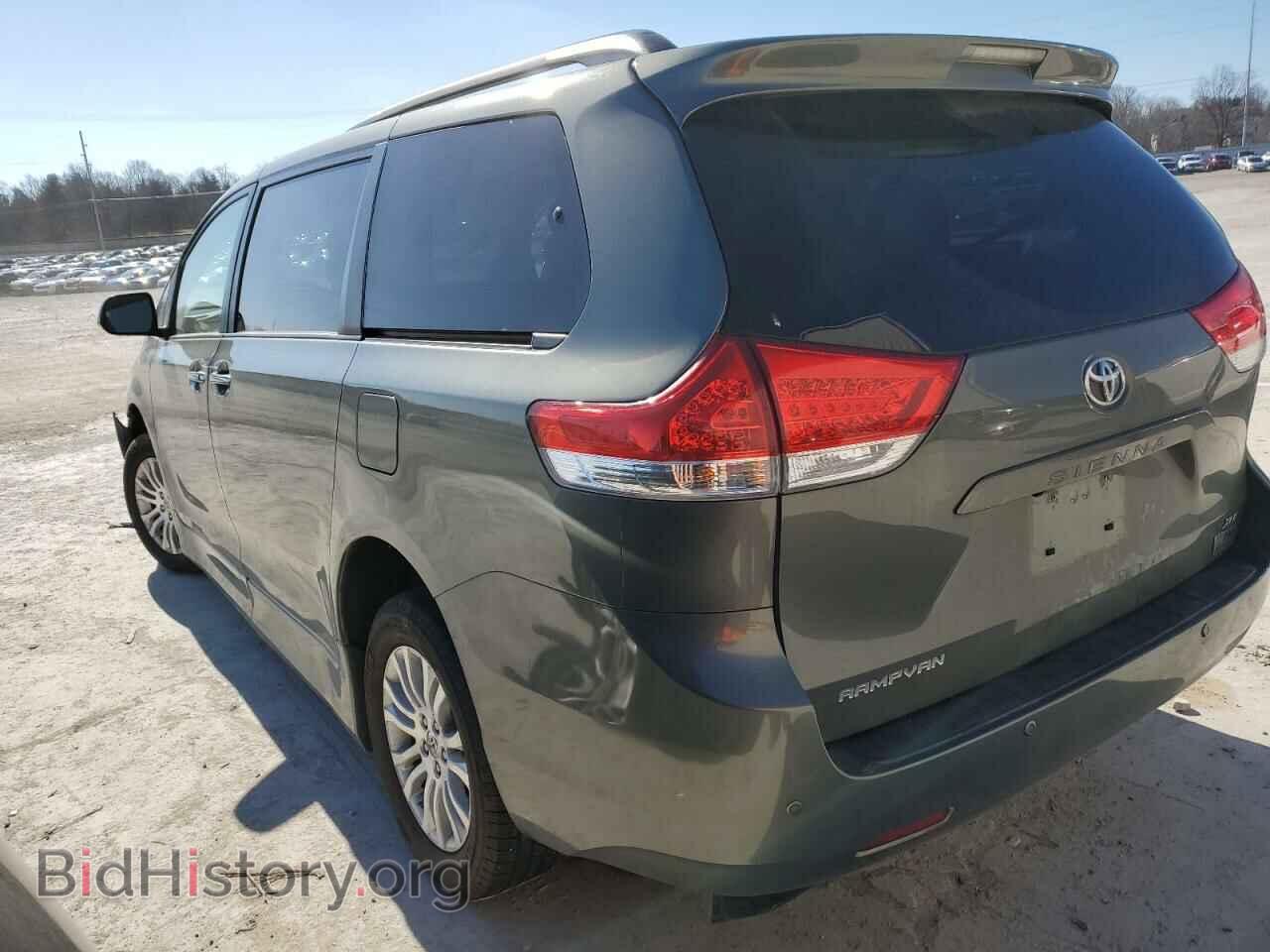 2011 TOYOTA All Models - VIN: 5TDYK3DC2BS096636 - Фото 2