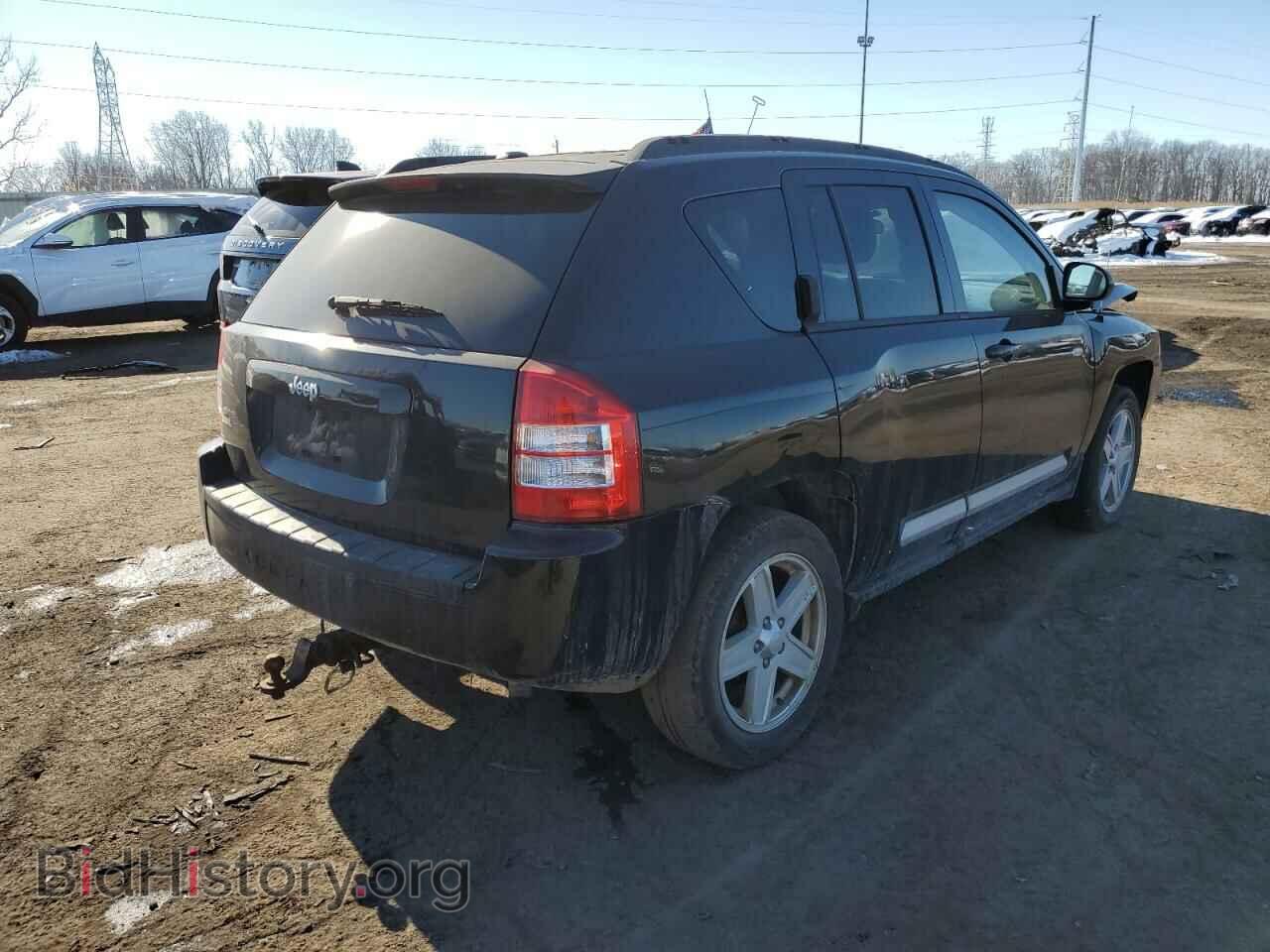 2010 JEEP COMPASS - VIN: 1J4NT1FBXAD643231 - Photo 3