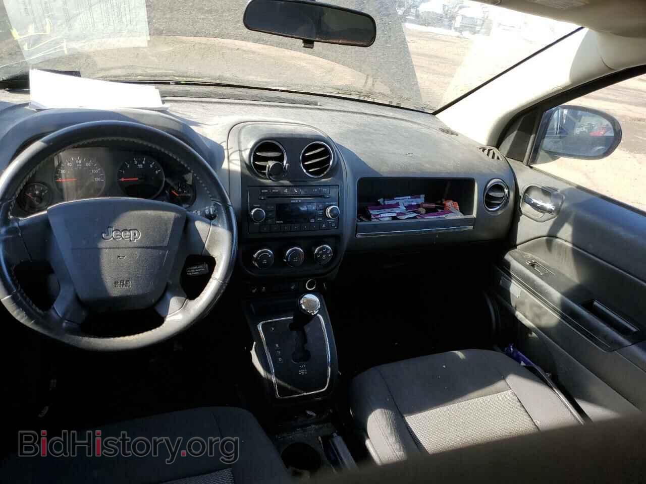 2010 JEEP COMPASS - VIN: 1J4NT1FBXAD643231 - Photo 8