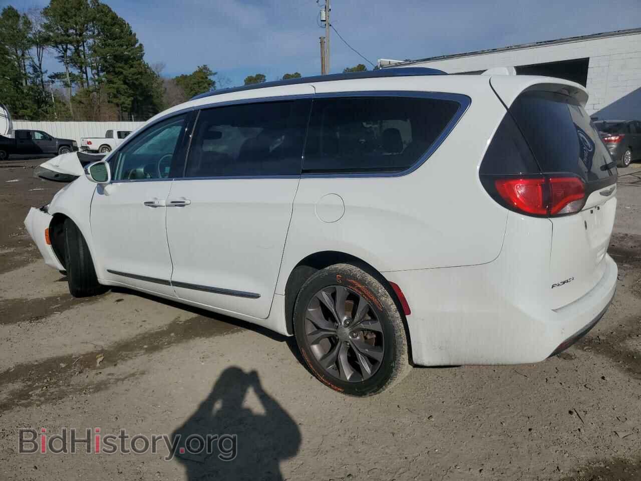 2019 CHRYSLER PACIFICA - VIN: 2C4RC1GG2KR708105 - Фото 2
