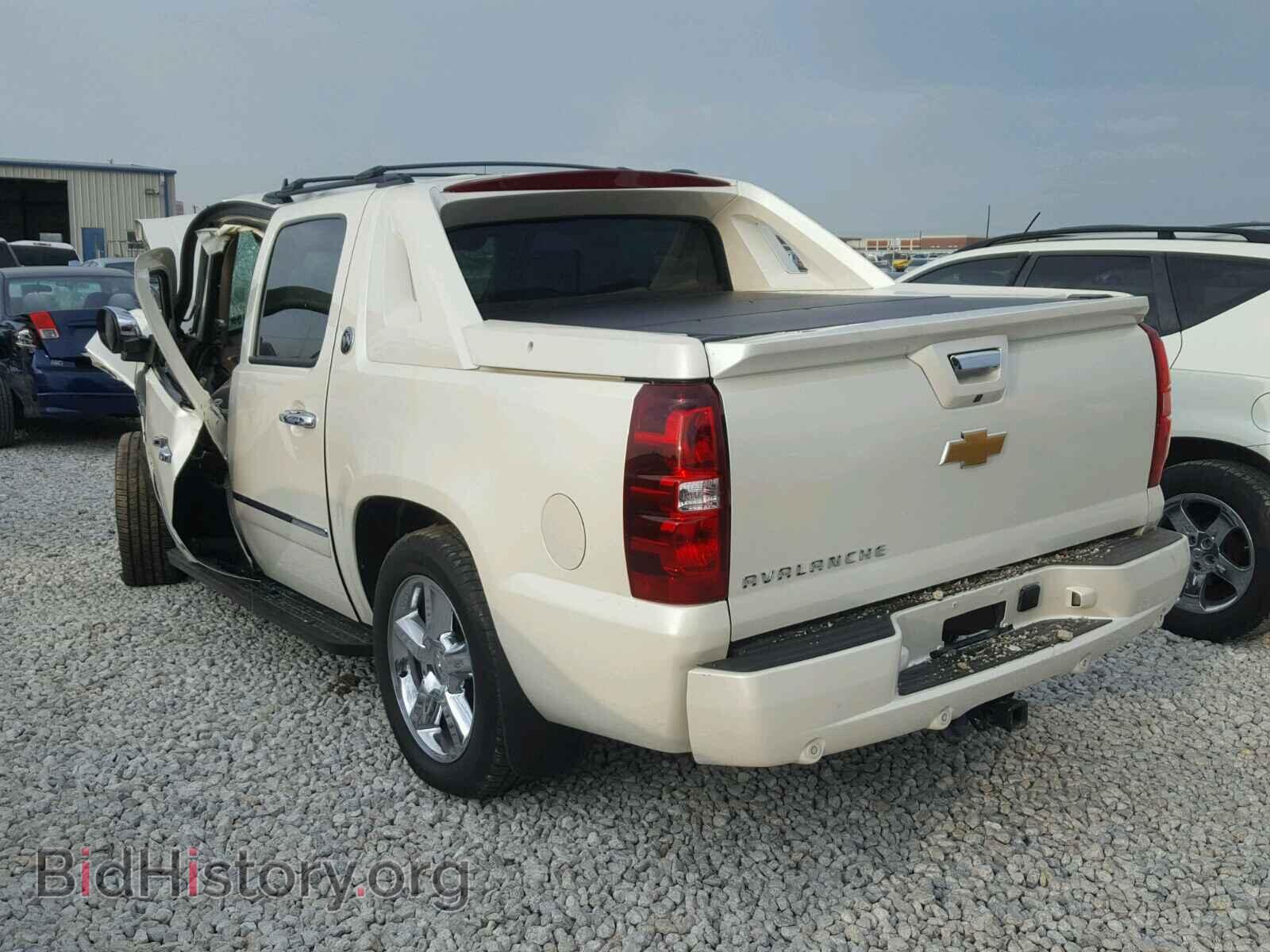 2013 CHEVROLET AVALANCHE - VIN: 3GNMCGE06DG197338 - Фото 3
