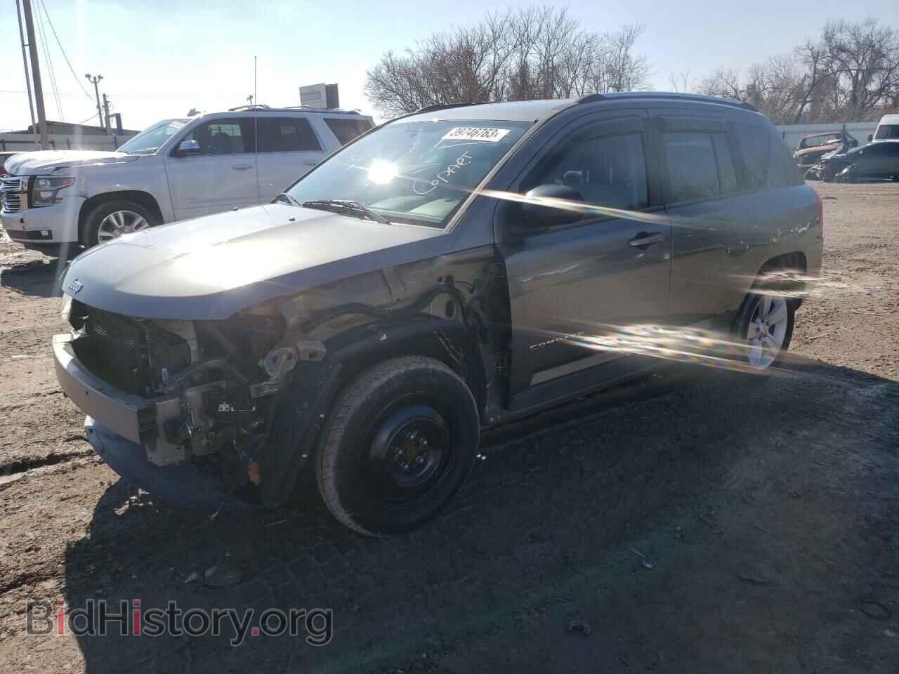 Photo 1J4NT1FB0BD245768 - JEEP COMPASS 2011