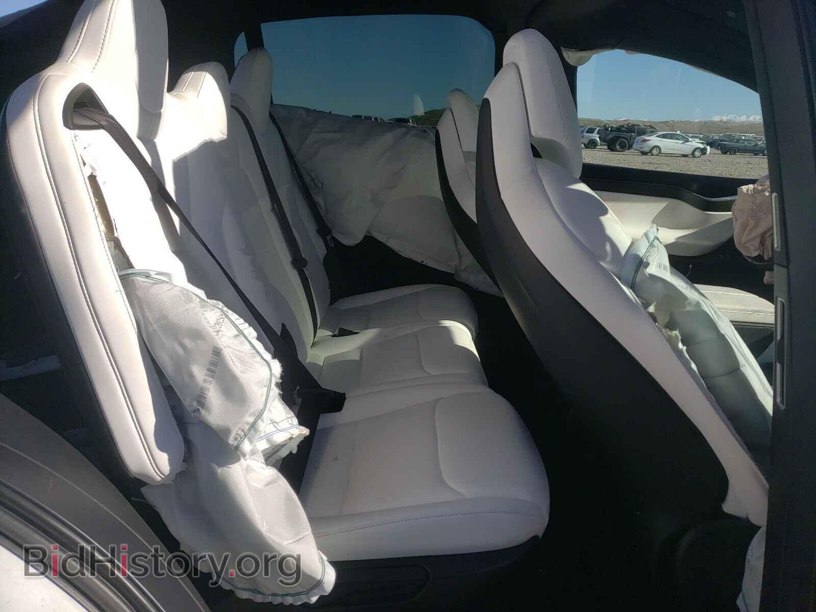 2018 TESLA MODEL X - VIN: 5YJXCAE43JF090044 - Photo 6