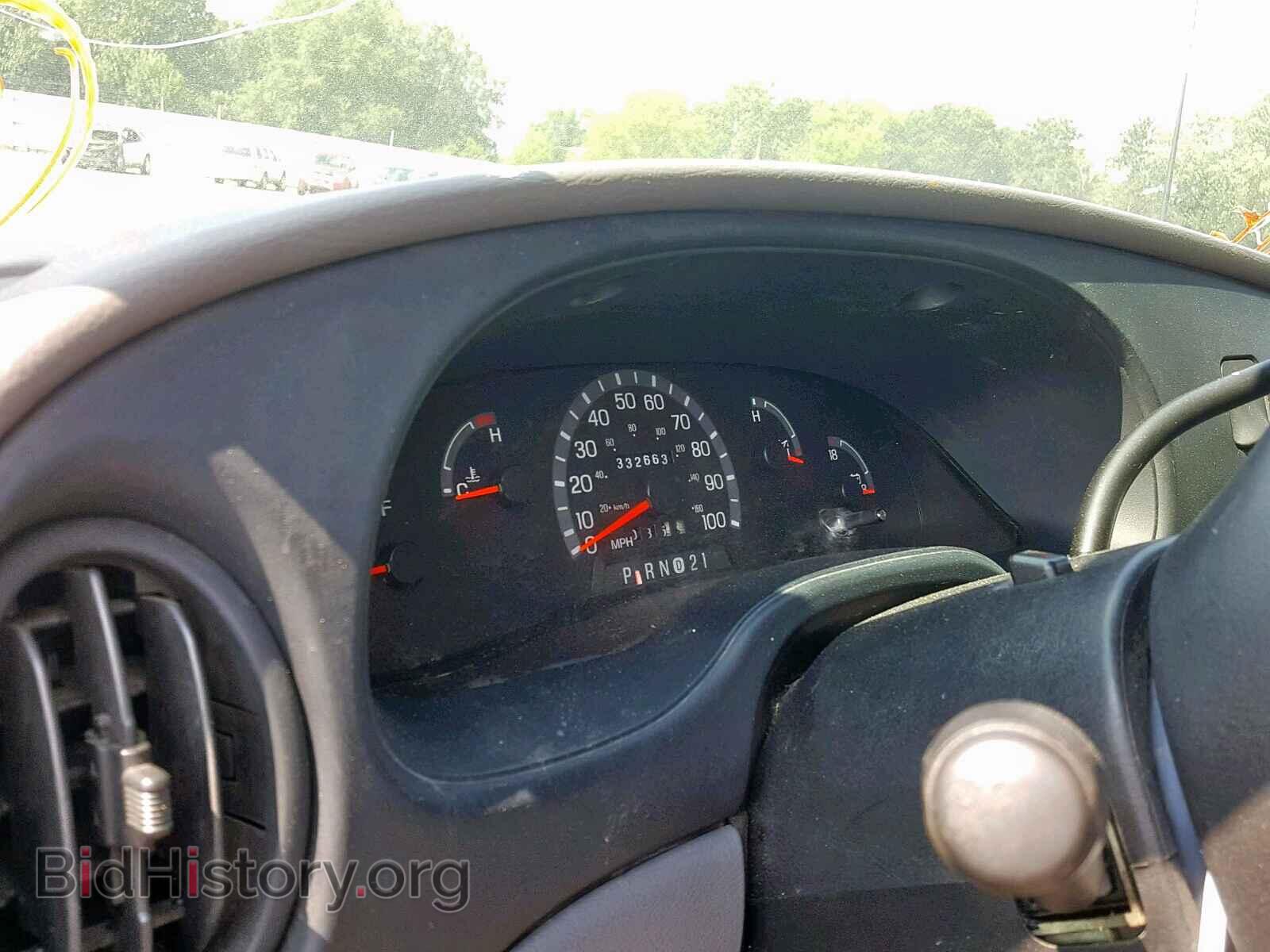 2002 FORD ECONOLINE - VIN: 1FBSS31LX2HB40028 - Фото 8