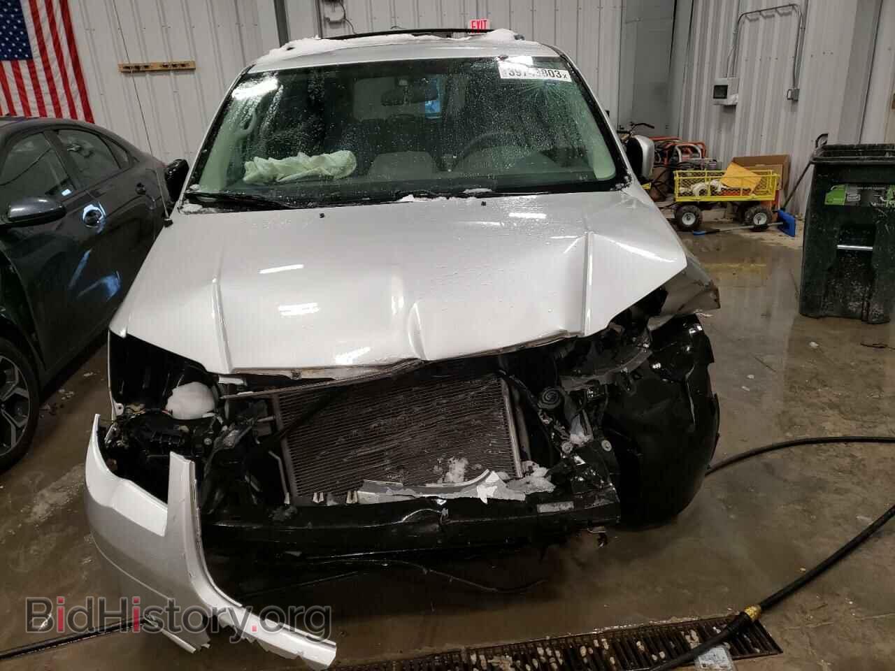 2008 CHRYSLER MINIVAN - VIN: 2A8HR54P88R758966 - Фото 5