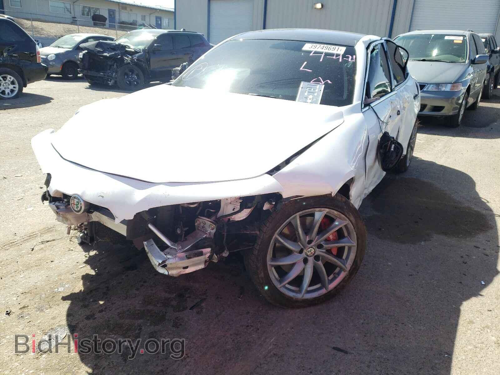 2017 ALFA ROMEO GIULIA - VIN: ZARFAECN1H7552952 - Фото 2