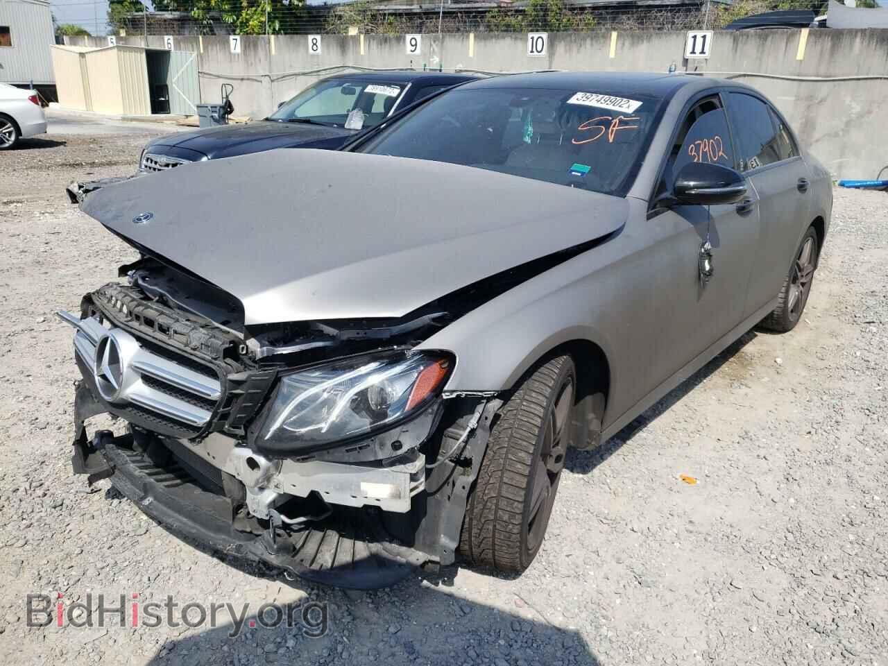 2018 MERCEDES-BENZ E-CLASS - VIN: WDDZF4JB1JA298279 - Фото 2