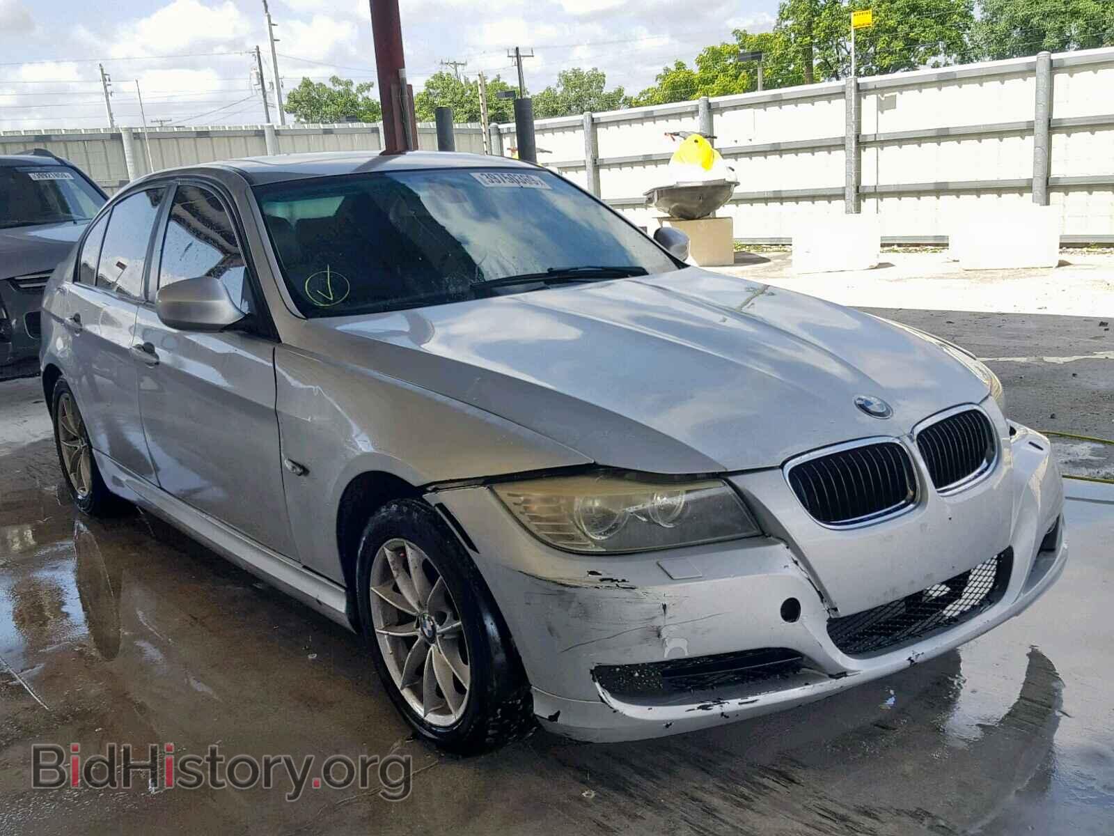 Photo WBAPH7G55ANM50374 - BMW 328 I 2010