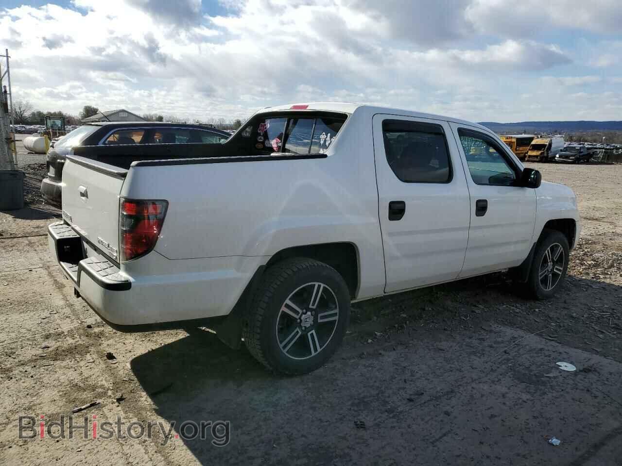 2013 HONDA RIDGELINE - VIN: 5FPYK1F78DB012743 - Фото 3