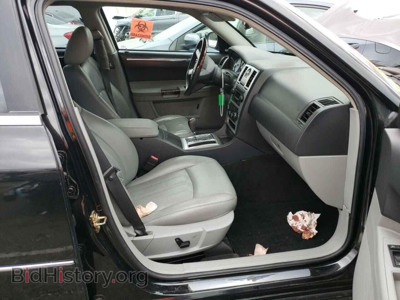 2006 CHRYSLER 300 - VIN: 2C3KA63H46H198830 - Фото 5