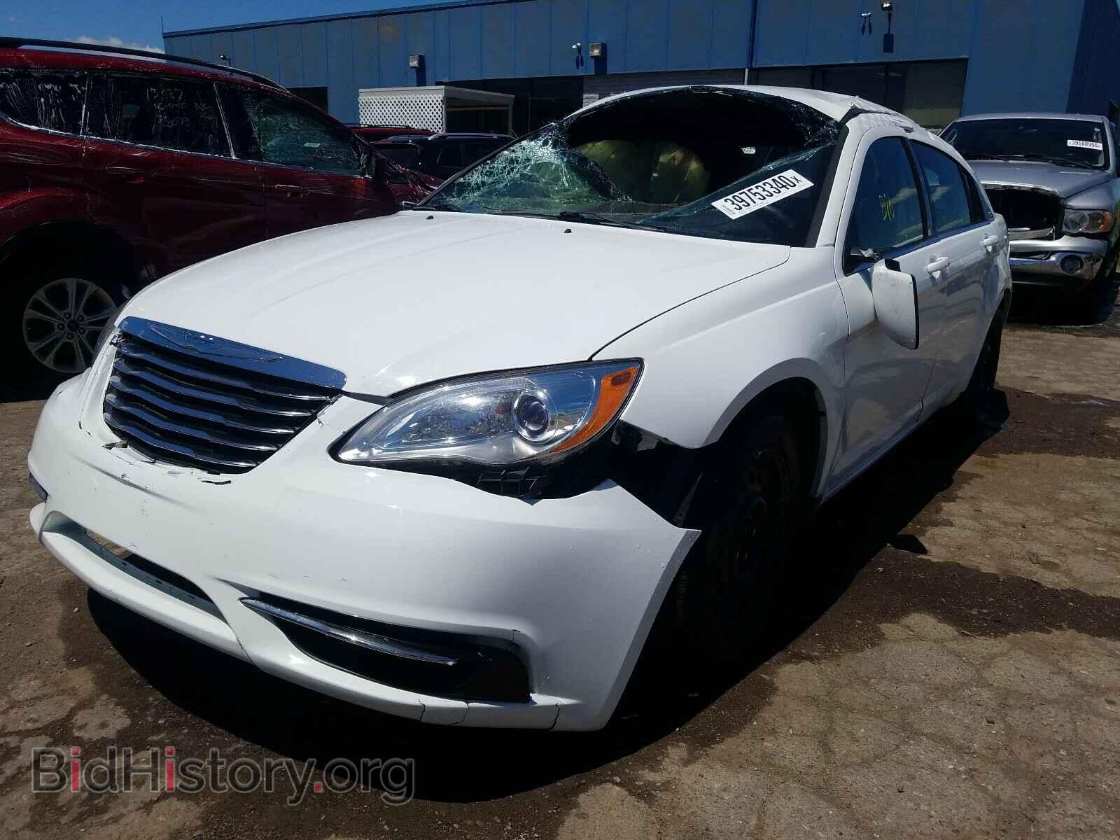 2012 CHRYSLER 200 - VIN: 1C3CCBAB6CN281913 - Фото 2