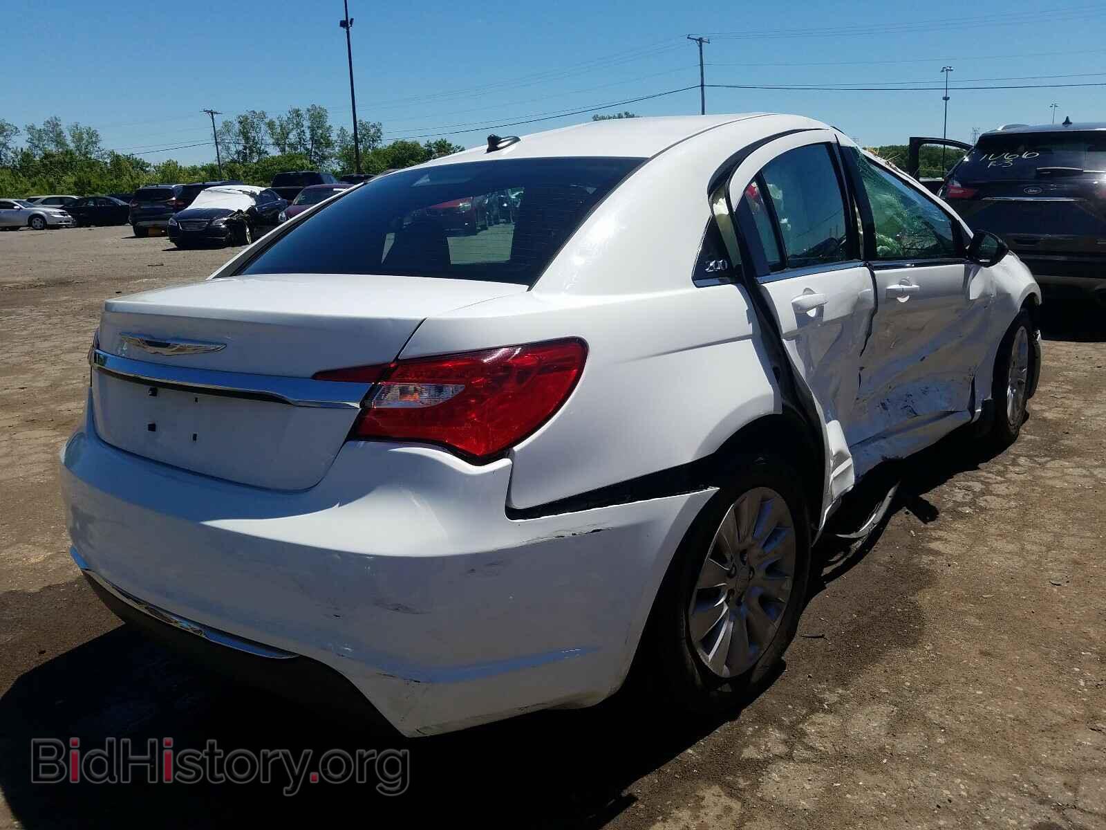 2012 CHRYSLER 200 - VIN: 1C3CCBAB6CN281913 - Фото 4