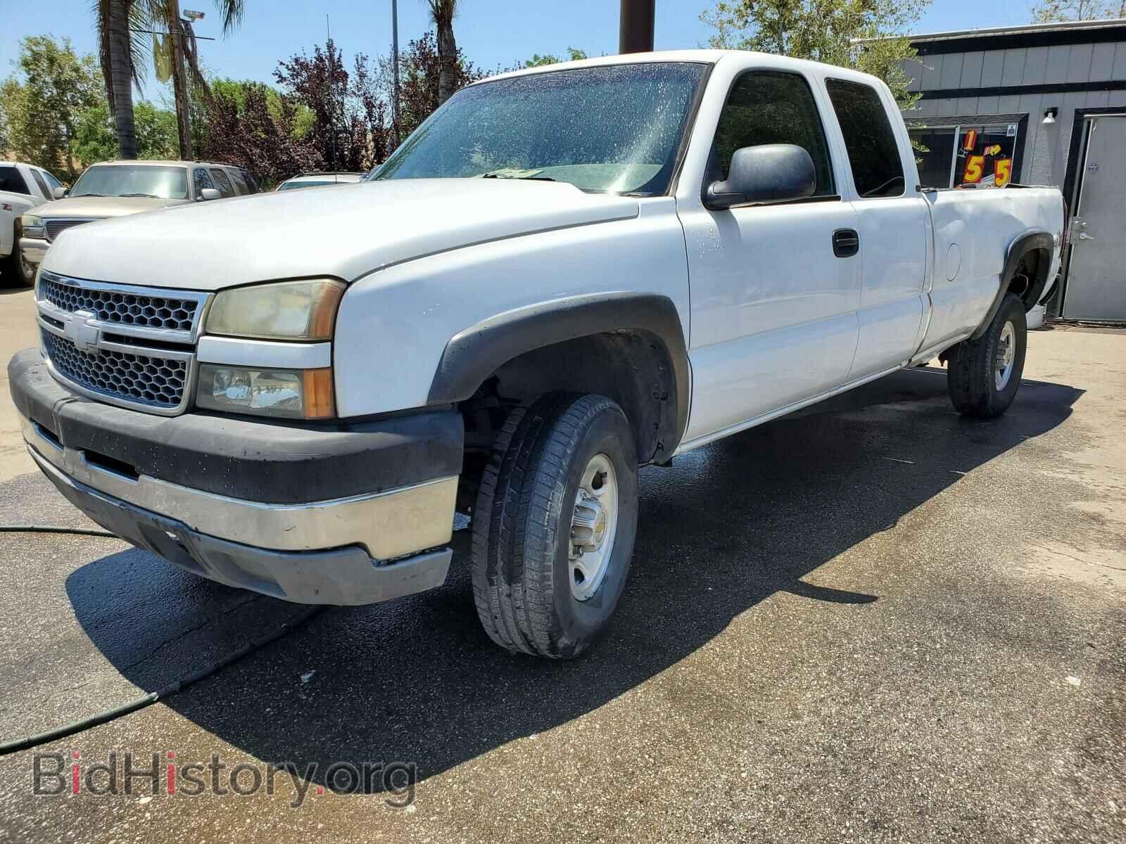 2005 CHEVROLET SILVERADO - VIN: 1GCHK29U85E108598 - Фото 2