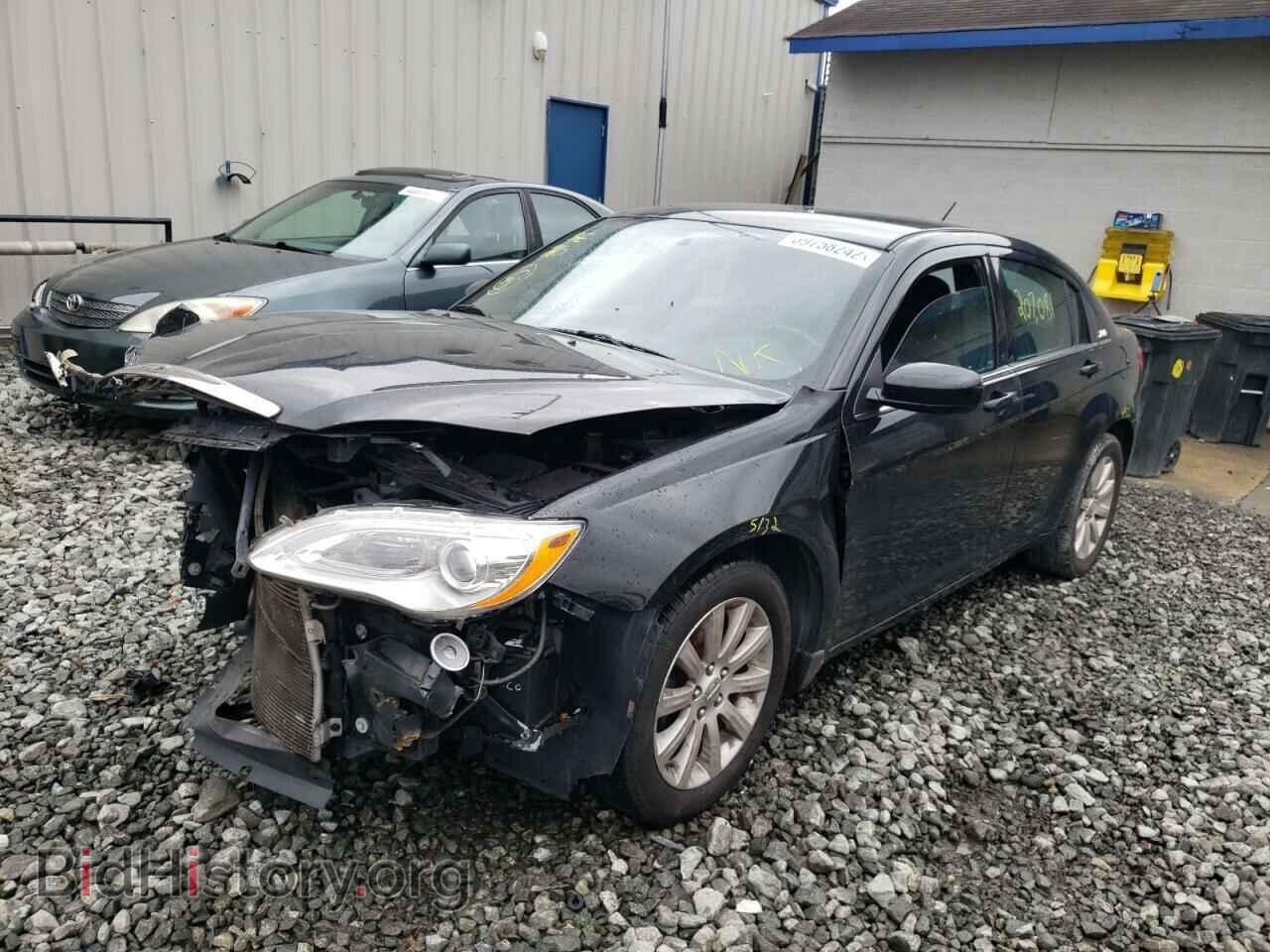 2012 CHRYSLER 200 - VIN: 1C3CCBBB3CN300965 - Фото 2
