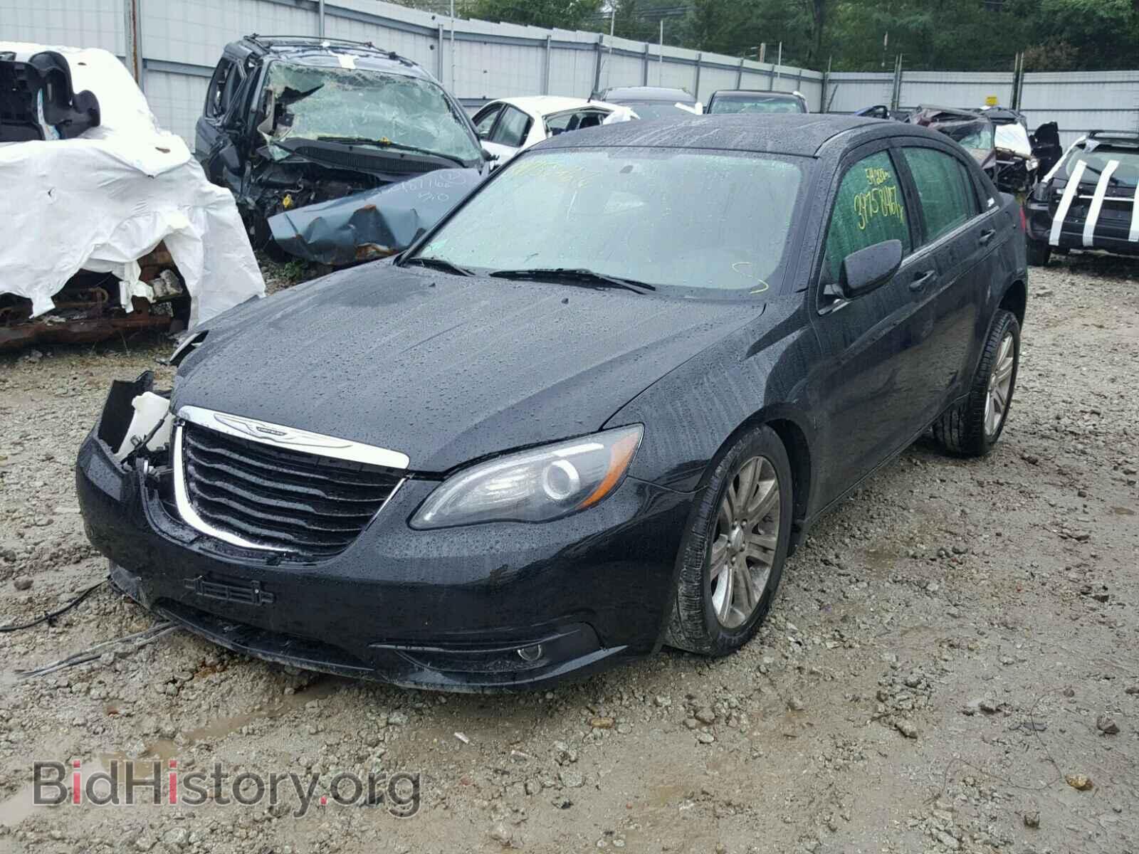 2013 CHRYSLER 200 - VIN: 1C3CCBCG8DN523627 - Photo 2