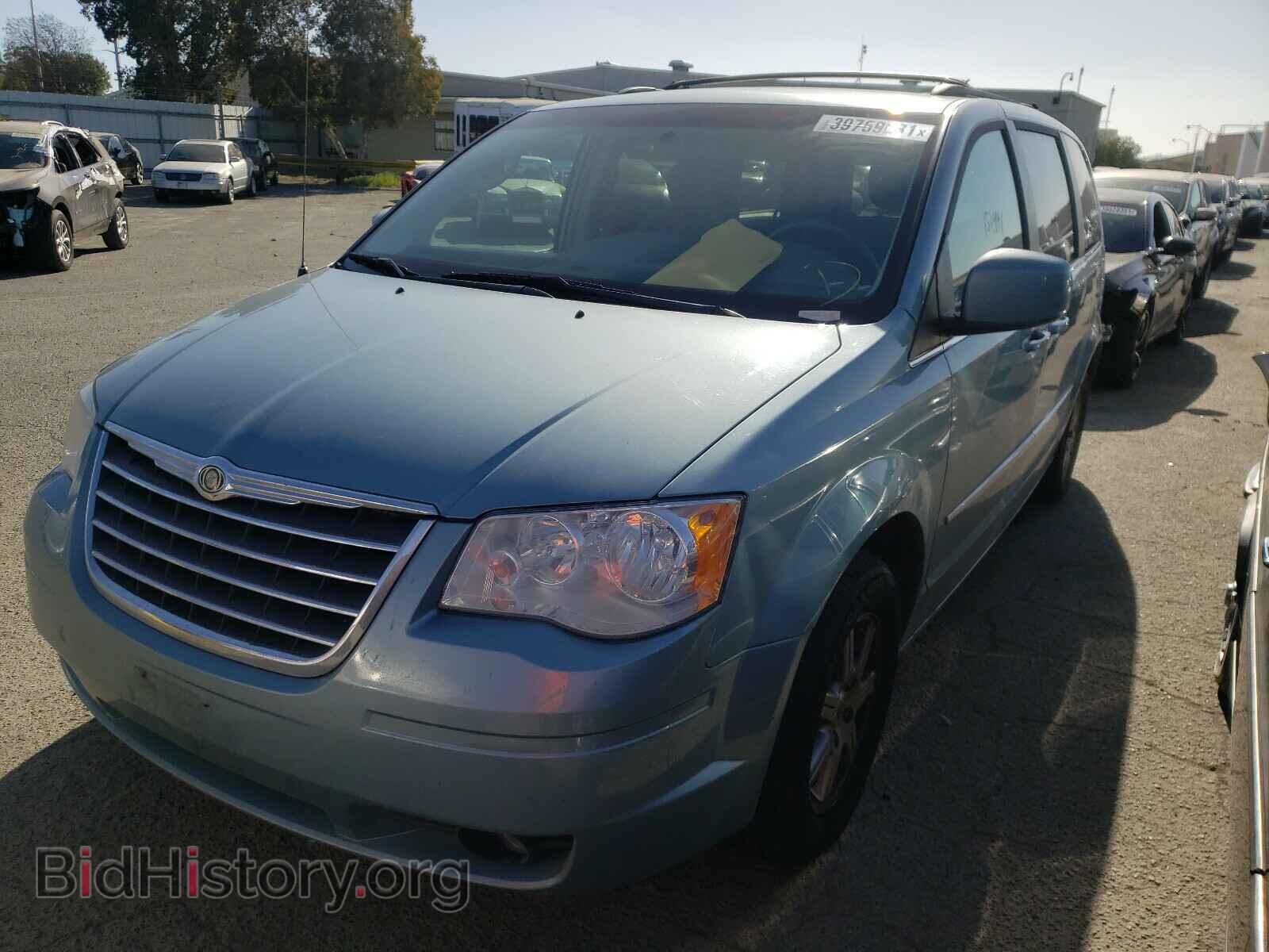 2009 CHRYSLER MINIVAN - VIN: 2A8HR54149R674608 - Фото 2