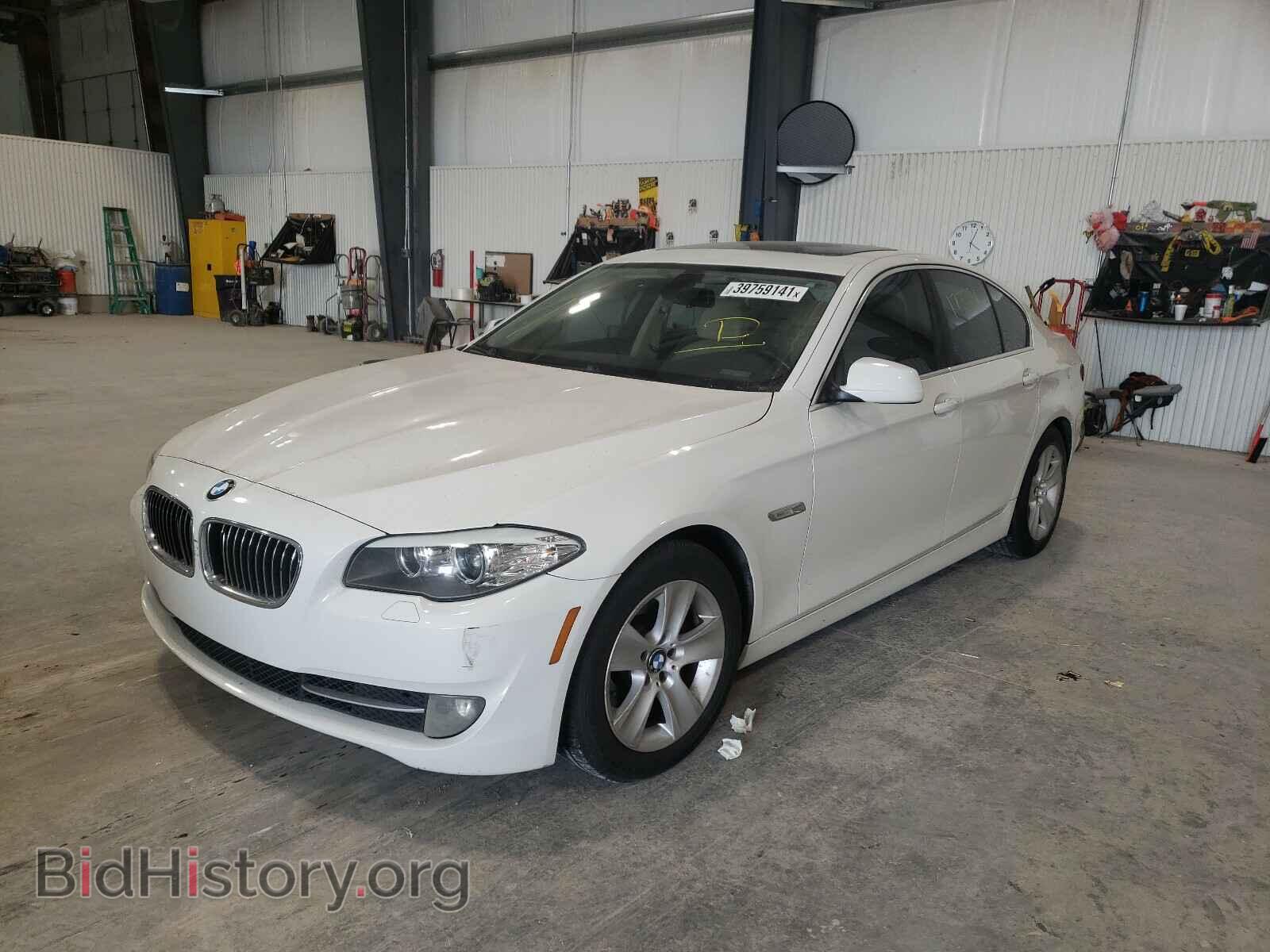 2011 BMW 5 SERIES - VIN: WBAFR1C57BC745548 - Фото 2