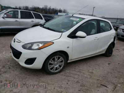2014 Mazda 2 Sport, белый — VIN JM1DE1KZ2E0185079, Copart