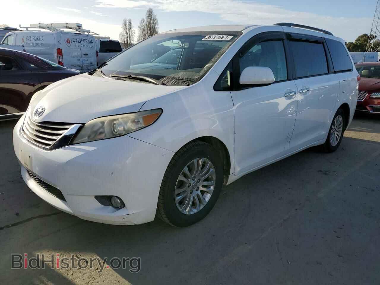 Фотография 5TDYK3DC1DS302080 - TOYOTA All Models 2013