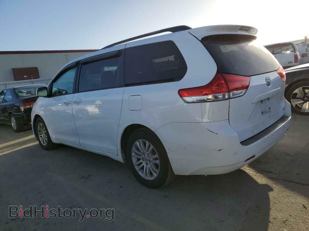 2013 TOYOTA All Models - VIN: 5TDYK3DC1DS302080 - Фото 2