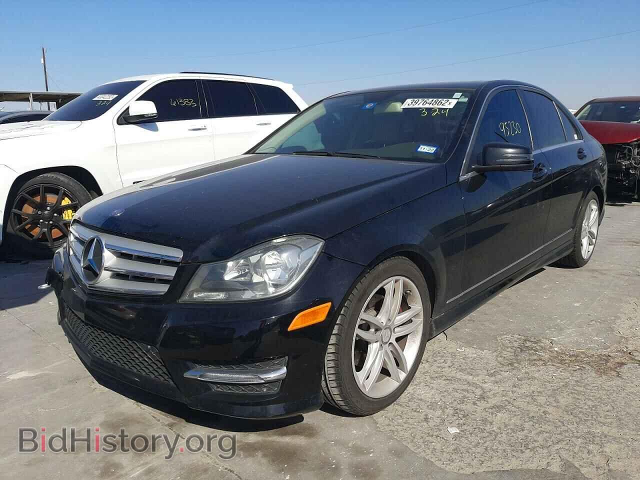 2013 MERCEDES-BENZ C-CLASS - VIN: WDDGF4HB9DR246515 - Фото 2