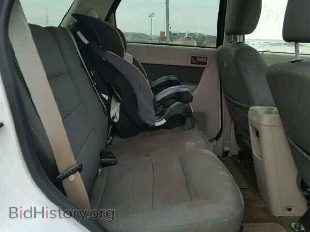2009 FORD ESCAPE - VIN: 1FMCU03789KB11810 - Фото 6