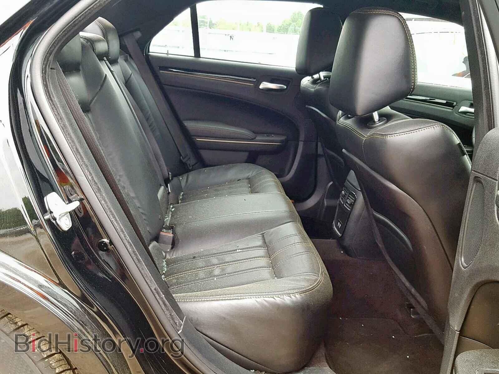 2016 CHRYSLER 300 - VIN: 2C3CCABG4GH310909 - Фото 6