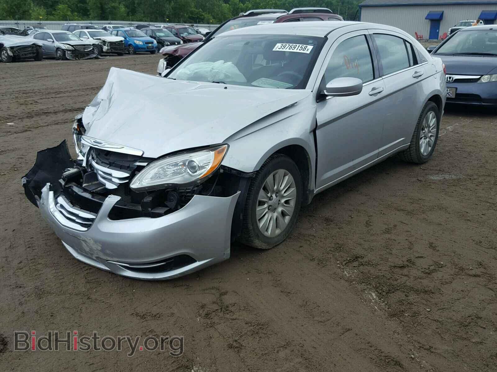 2012 CHRYSLER 200 - VIN: 1C3CCBAB2CN140059 - Фото 2