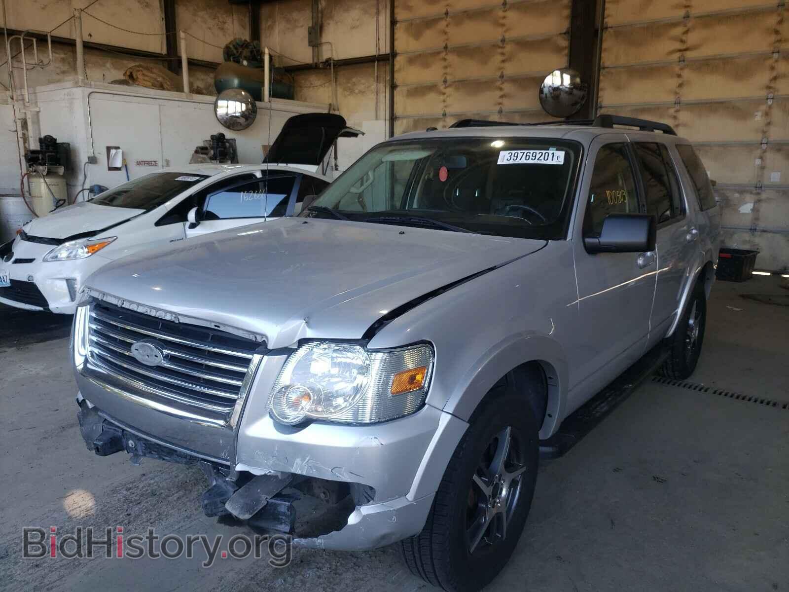 2010 FORD EXPLORER - VIN: 1FMEU7DE3AUA19737 - Фото 2