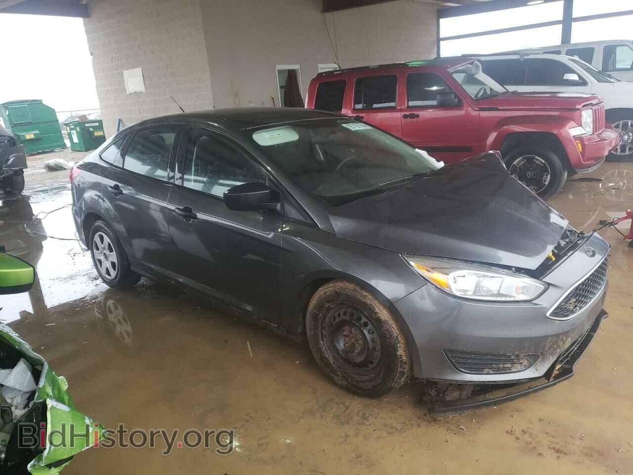 2017 FORD FOCUS - VIN: 1FADP3E21HL322459 - Photo 4