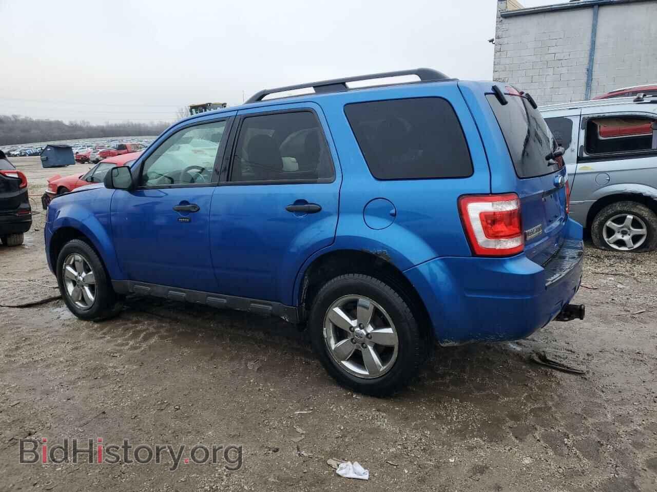 2011 FORD ESCAPE - VIN: 1FMCU0DG4BKB45635 - Photo 2