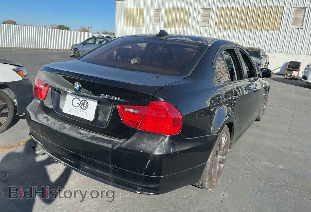 2009 BMW 3 SERIES - VIN: WBAPH53509A435231 - Фото 4