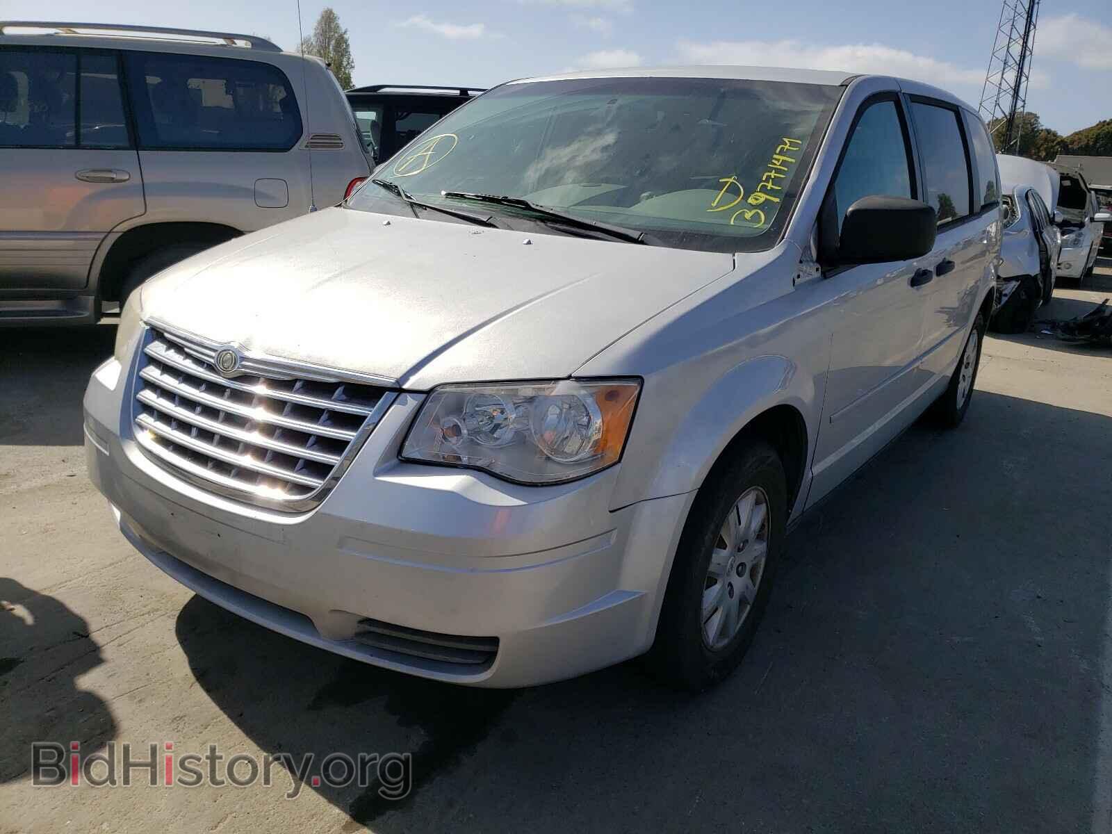 2008 CHRYSLER MINIVAN - VIN: 2A8HR44H48R138408 - Фото 2