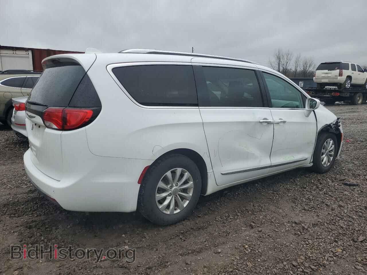 2018 CHRYSLER PACIFICA - VIN: 2C4RC1BG8JR148726 - Фото 3