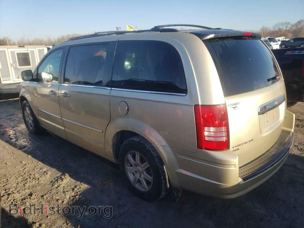 2010 CHRYSLER MINIVAN - VIN: 2A4RR8DX4AR496196 - Photo 2