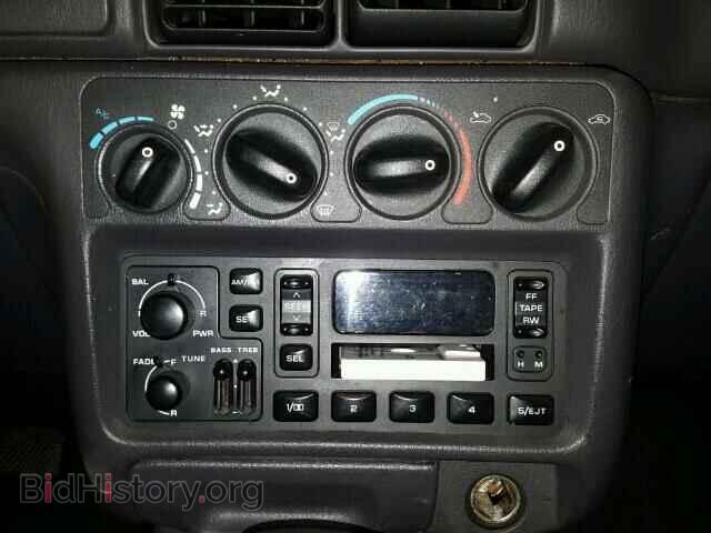 1998 DODGE NEON - VIN: 3B3ES47Y2WT228162 - Фото 9