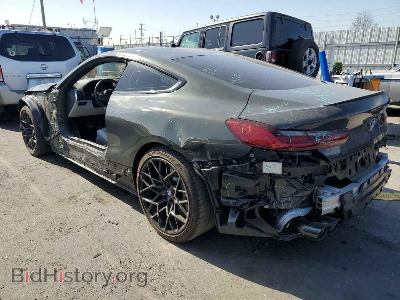 2020 BMW M8 - VIN: WBSAE0C08LBM08491 - Фото 2