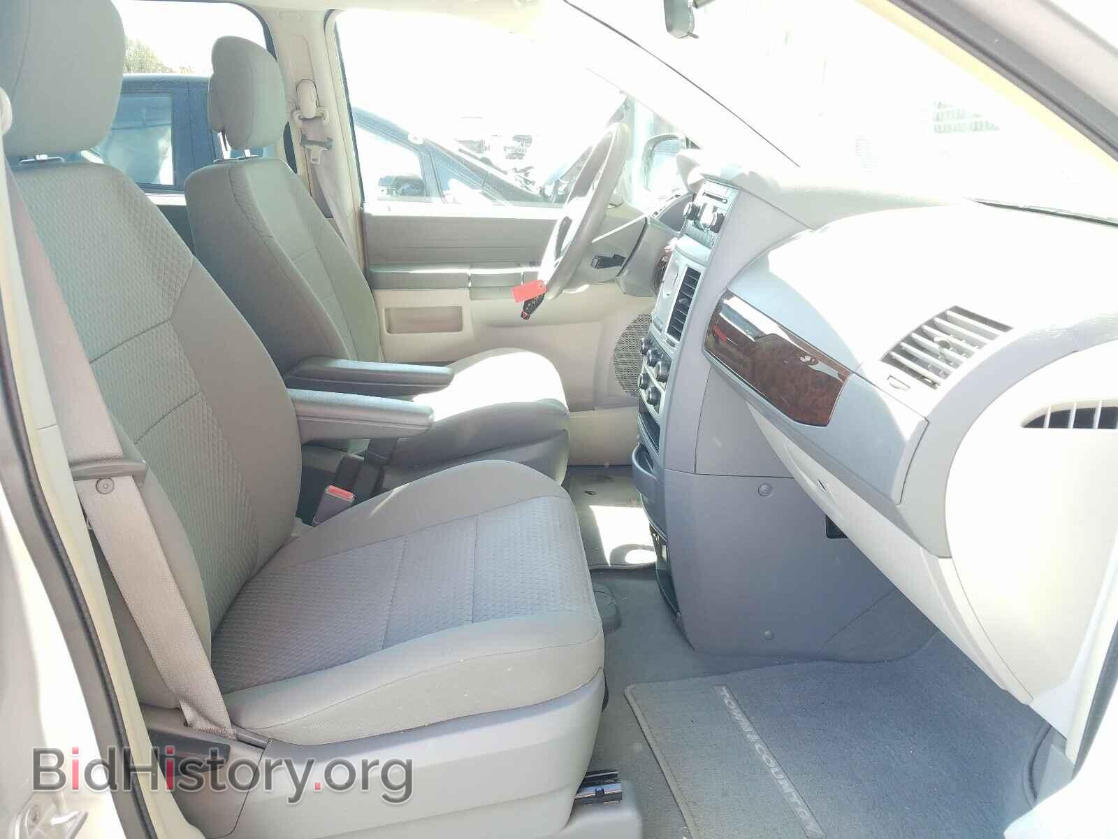 2010 CHRYSLER MINIVAN - VIN: 2A4RR2D16AR365859 - Photo 5