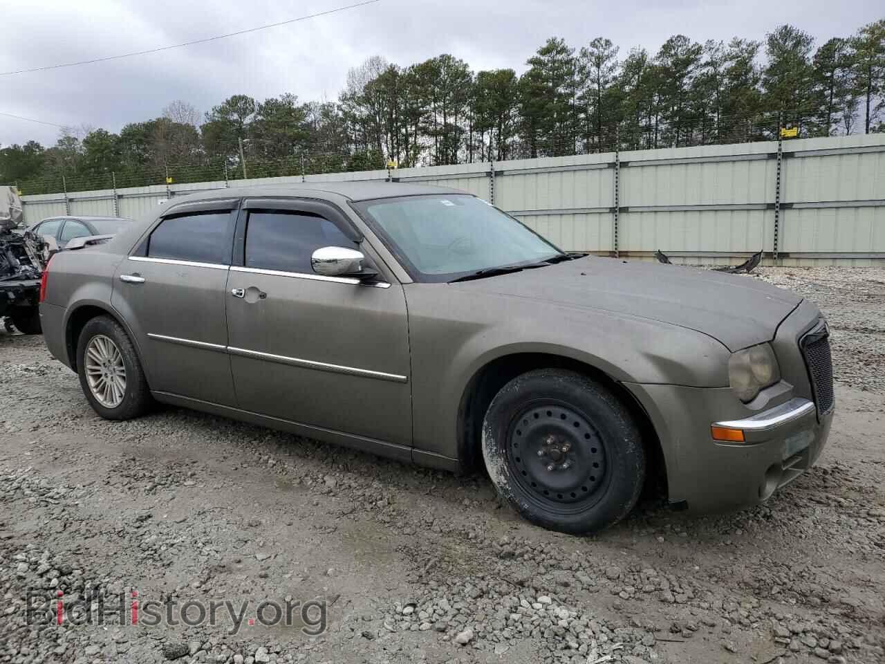 2010 CHRYSLER 300 - VIN: 2C3CA5CV0AH206273 - Фото 4