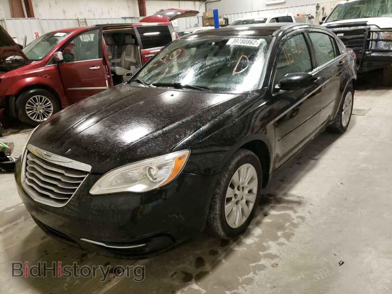 2011 CHRYSLER 200 - VIN: 1C3BC4FB4BN542471 - Фото 2