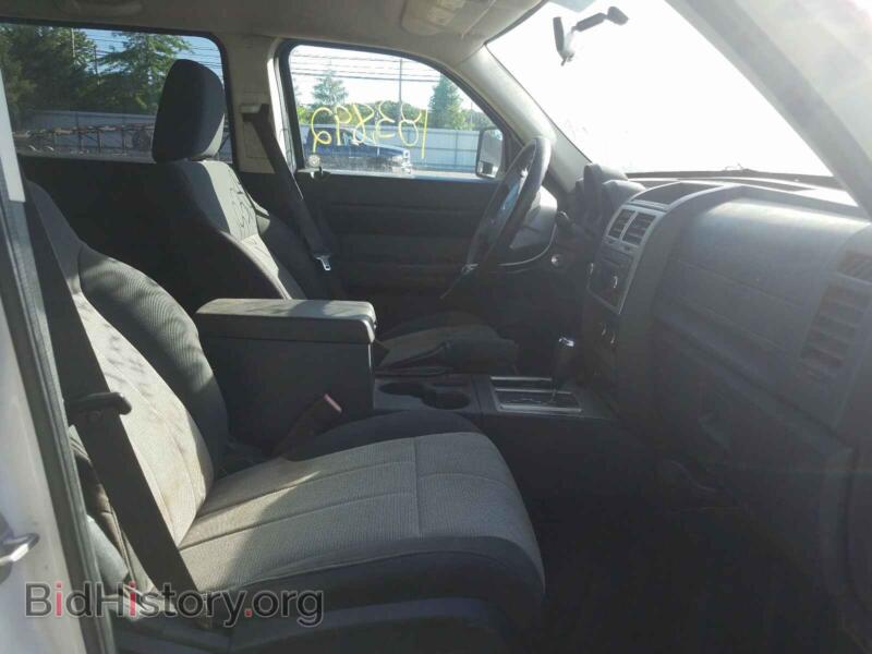 2007 Dodge NITRO (VIN 1D8GU28K27W530936) — photo 5 of 10
