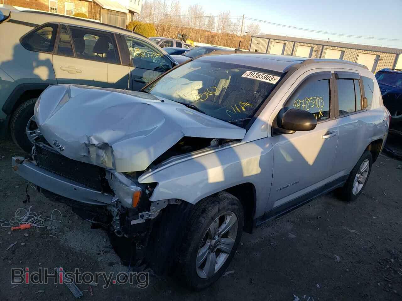 Photo 1J4NF1FB0BD282911 - JEEP COMPASS 2011