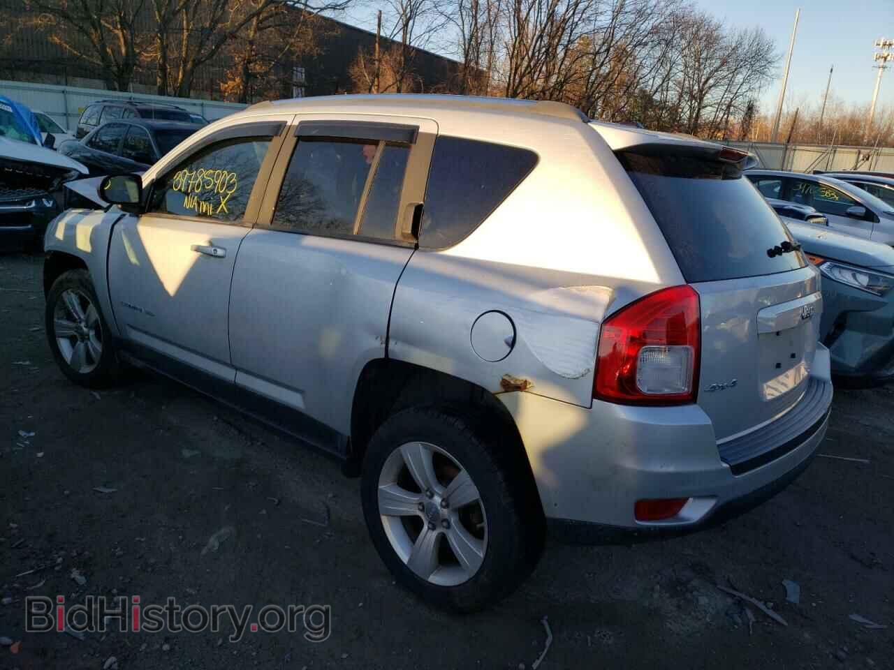 2011 JEEP COMPASS - VIN: 1J4NF1FB0BD282911 - Photo 2