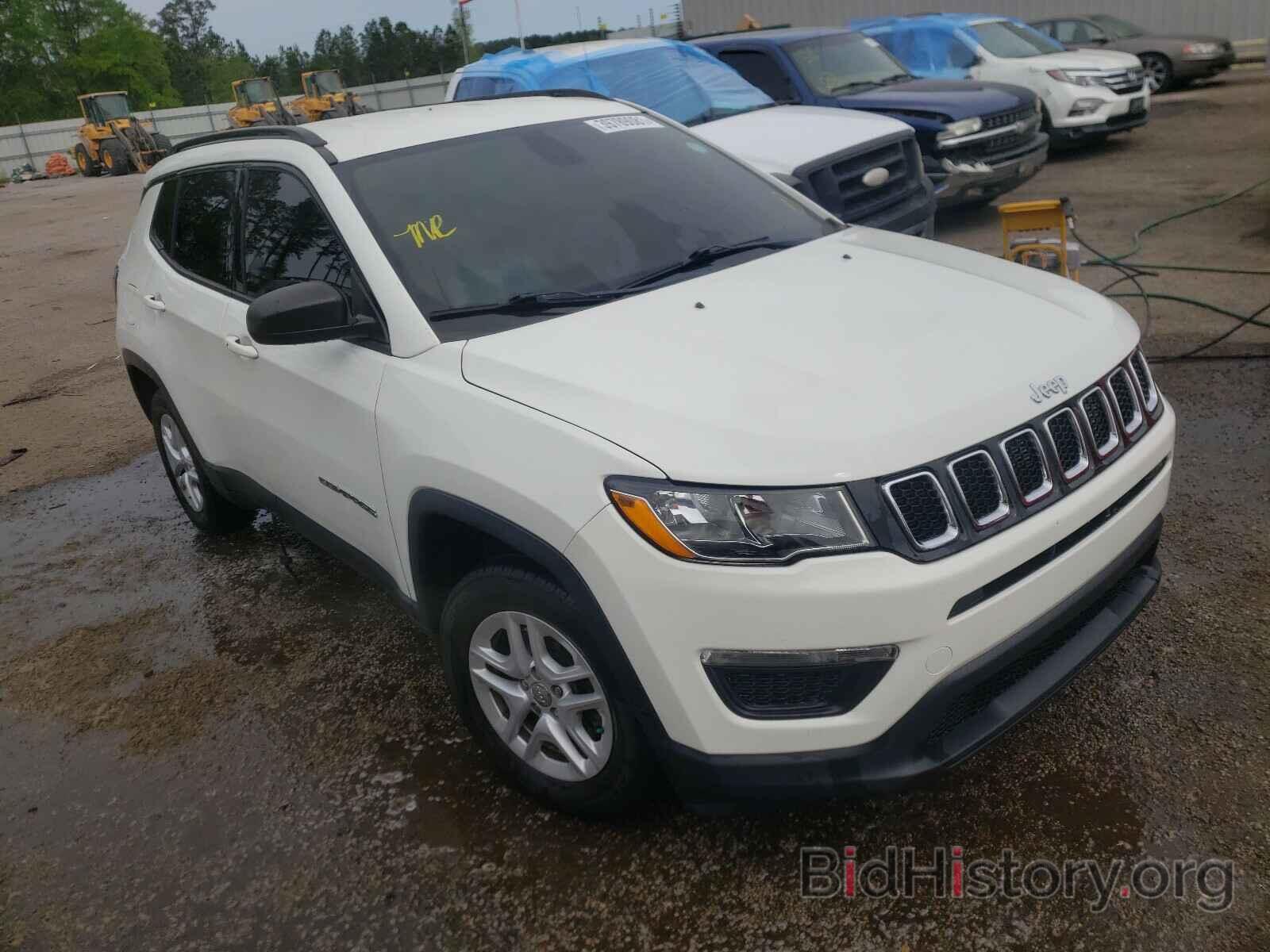 Фотография 3C4NJCAB8JT240650 - JEEP COMPASS 2018