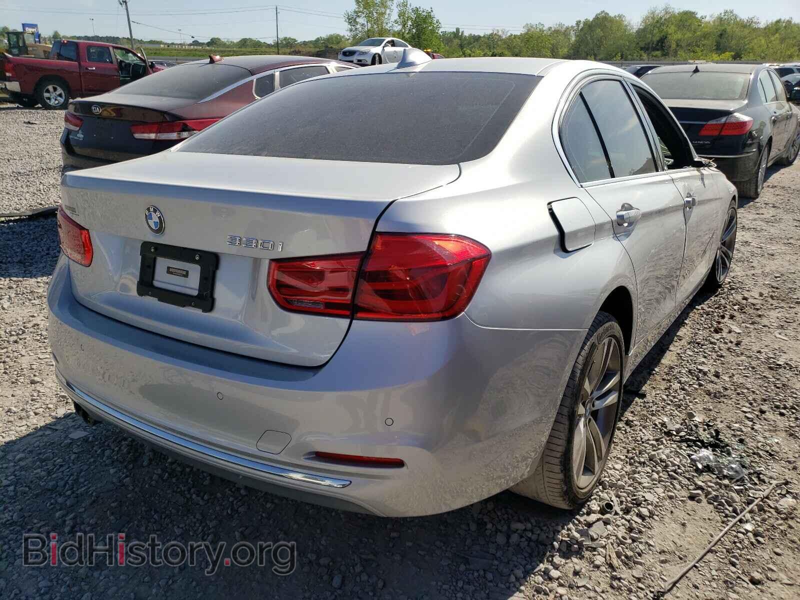2017 BMW 3 SERIES - VIN: WBA8B9C34HK885498 - Фото 4