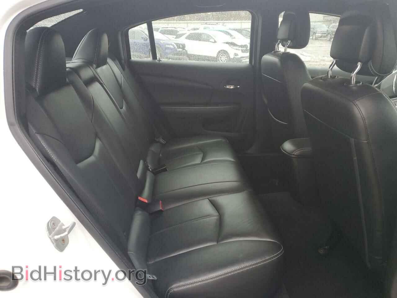 2011 CHRYSLER 200 - VIN: 1C3BC2FB5BN614749 - Photo 10