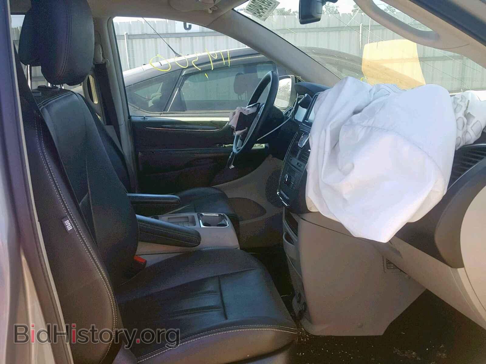 2016 CHRYSLER TOWN & COU - VIN: 2C4RC1BGXGR299222 - Фото 5